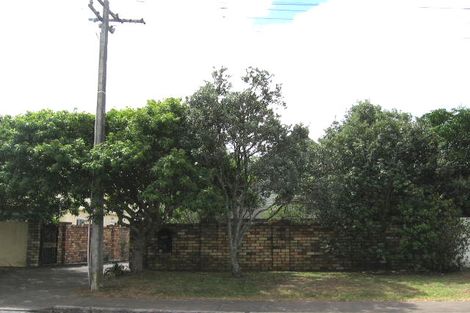 Photo of property in 11 Holiday Road, Milford, Auckland, 0620