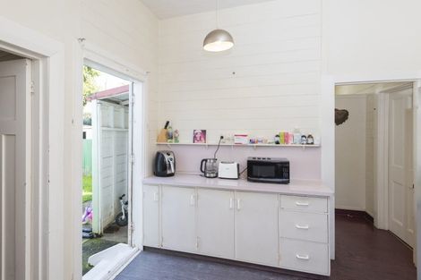 Photo of property in 402 Aberdeen Road, Gisborne, 4010