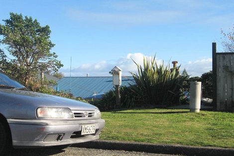 Photo of property in 169 Wellington Road, Paekakariki, 5034