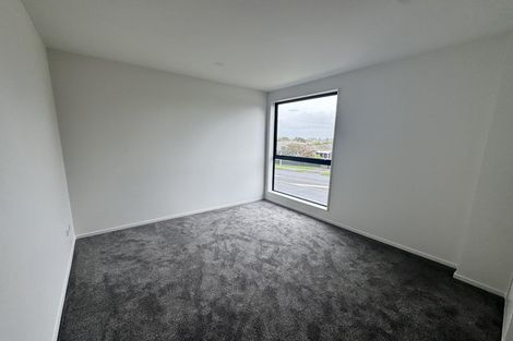 Photo of property in 6b Cascades Road, Pakuranga Heights, Auckland, 2010