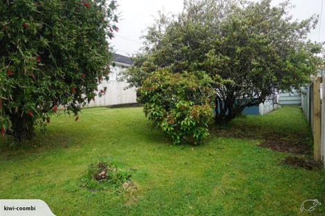 Photo of property in 14 Rogan Street, Mount Roskill, Auckland, 1041