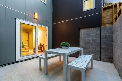 Photo of property in 52a Khandallah Road, Ngaio, Wellington, 6035