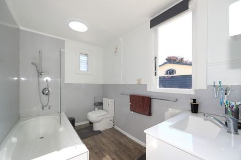 Photo of property in 812 Saint Aubyn Street East, Parkvale, Hastings, 4122