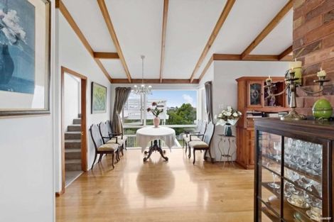 Photo of property in 421 East Coast Road, Mairangi Bay, Auckland, 0630