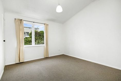 Photo of property in 30 Roberts Street, Tawa, Wellington, 5028