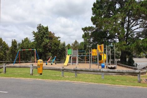 Photo of property in 64 Fifth Avenue, Urenui, 4377