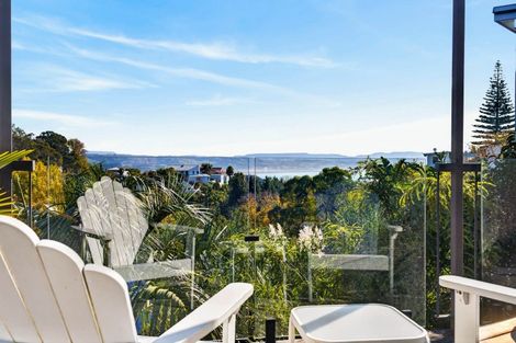 Photo of property in 8 Selwyn Road, Hospital Hill, Napier, 4110
