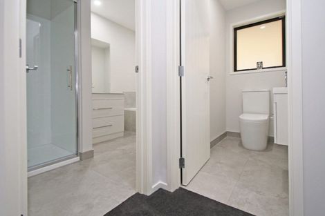 Photo of property in 16 Ballintoy Park Drive, Welcome Bay, Tauranga, 3175