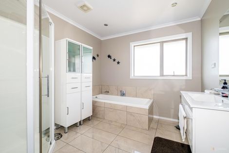 Photo of property in 21 Hewlings Street, Geraldine, 7930