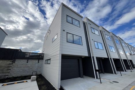 Photo of property in 65 Tima Lane, Mangere Bridge, Auckland, 2022