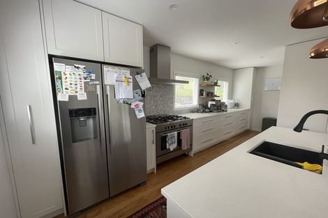 Photo of property in 11a River Road, Te Atatu Peninsula, Auckland, 0610