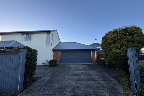 Photo of property in 4 Rosefield Lane, Northcote, Christchurch, 8052