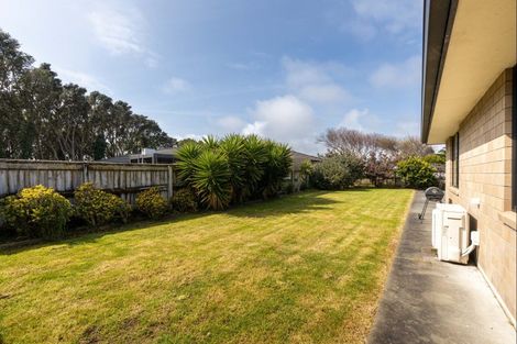 Photo of property in 25c Dolphin Parade, Bell Block, New Plymouth, 4312