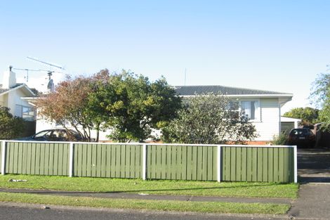 Photo of property in 5 Winsford Street, Manurewa, Auckland, 2102