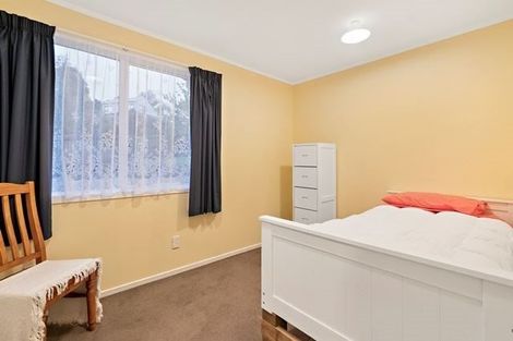 Photo of property in 43 Mack Place, Red Hill, Papakura, 2110