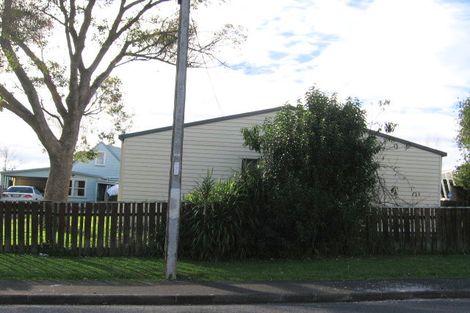 Photo of property in 3 Titoki Street, Te Atatu Peninsula, Auckland, 0610