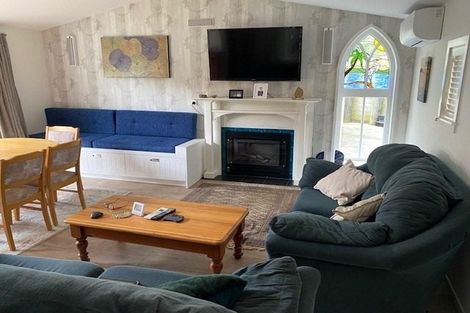 Photo of property in 8 Keith Sands Grove, Havelock North, 4130