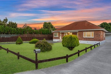 Photo of property in 1/13 Clevedon Road, Papakura, 2110