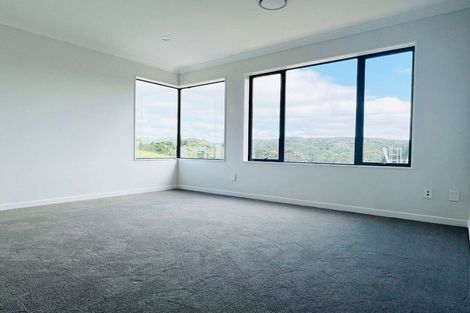 Photo of property in 40 Kotuitui Drive, Wainui, 0992