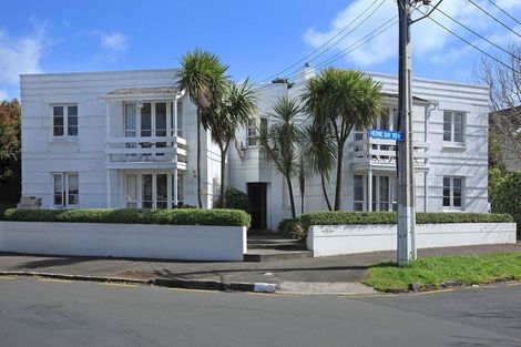 Photo of property in 4/2 Herne Bay Road, Herne Bay, Auckland, 1011