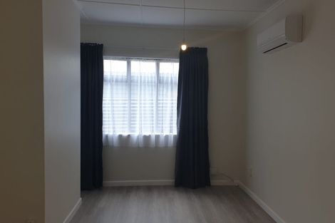 Photo of property in 19 Main Street, Hospital Hill, Napier, 4110