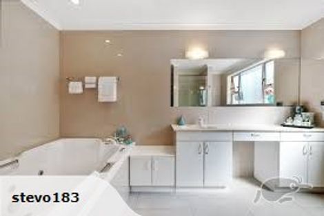 Photo of property in 20a Dalefield Drive, Cashmere, Christchurch, 8022