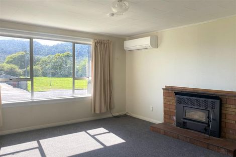 Photo of property in 14 Peel Street, Cobden, Greymouth, 7802
