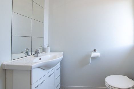 Photo of property in 8 Newton Place, Westbrook, Palmerston North, 4412