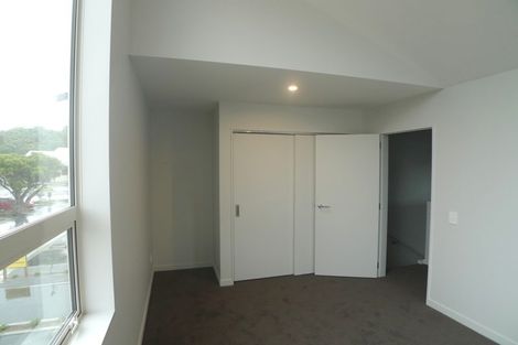 Photo of property in 10/2 Stone Street, Miramar, Wellington, 6022