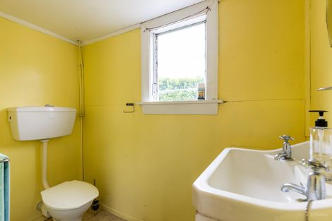 Photo of property in 16 Dobson Street, Waimate, 7924