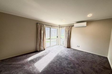 Photo of property in 13 Finbar Close, Flat Bush, Auckland, 2019