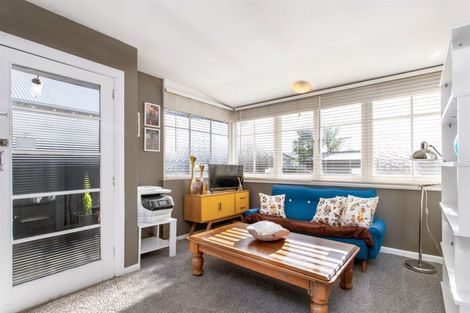 Photo of property in 72 Harrow Street, Phillipstown, Christchurch, 8011