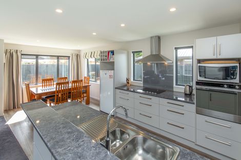 Photo of property in 28 Surfers Place, North New Brighton, Christchurch, 8083