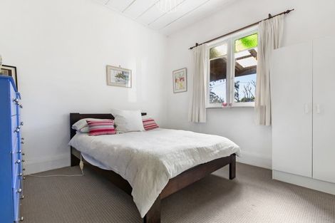 Photo of property in 130 Kimpton Road, Brookby, Auckland, 2576