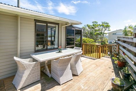 Photo of property in 4 Pelorous Street, Paparangi, Wellington, 6037