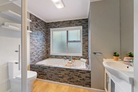 Photo of property in 103 Leinster Avenue, Raumati South, Paraparaumu, 5032