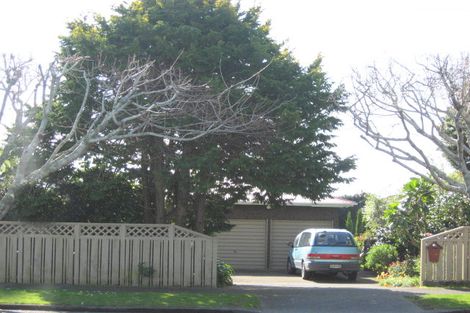 Photo of property in 10 Wallath Road, Westown, New Plymouth, 4310