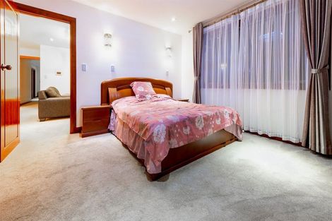 Photo of property in 12 Fairhill Place, Flat Bush, Auckland, 2016