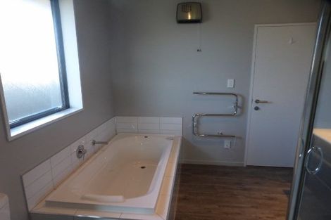 Photo of property in 92 Beaumont Drive, Rolleston, 7614