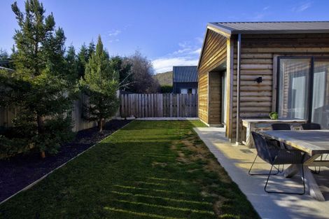 Photo of property in 33 Dewar Street, Lake Hayes, Queenstown, 9304