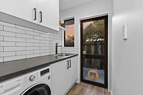 Photo of property in 185 Langdons Road, Northcote, Christchurch, 8052