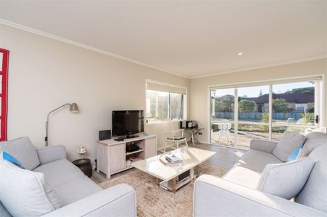 Photo of property in 2 Stingray Lane, Mangawhai Heads, Mangawhai, 0505