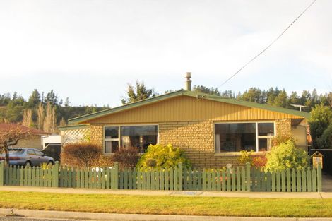 Photo of property in 83 Dunstan Road, Alexandra, 9320