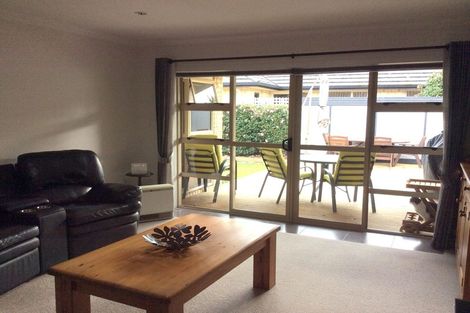 Photo of property in 1 Kereru Place, Pyes Pa, Tauranga, 3112