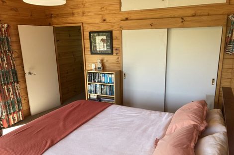 Photo of property in 31 Annan Grove, Papakowhai, Porirua, 5024