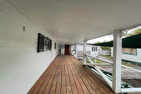 Photo of property in 11 Scarlock Avenue, Browns Bay, Auckland, 0630