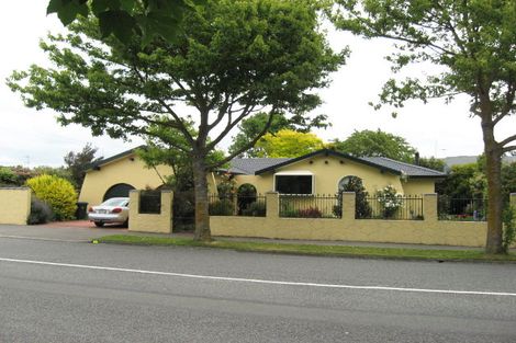 Photo of property in 55 Withells Road, Avonhead, Christchurch, 8042