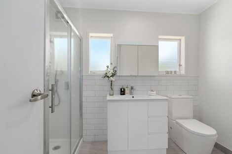 Photo of property in 80 Ngataringa Road, Devonport, Auckland, 0624