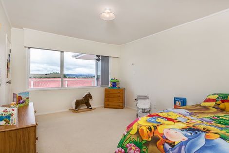 Photo of property in 35 John Davis Road, Mount Roskill, Auckland, 1041
