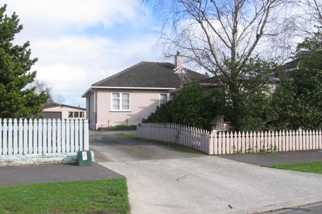 Photo of property in 12 Upham Terrace, Roslyn, Palmerston North, 4414